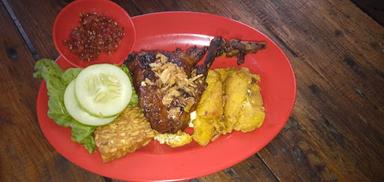 AYAM GORENG WIX-WIX