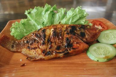 IKAN BAKAR DAN SOP IGA NURI