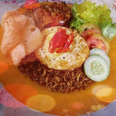 NAGOYA PENYET, NASI GORENG AYAM PENYET