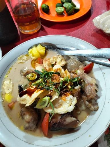 SOP KAKI KAMBING SOP KAKI SAPI TIGA SAUDARA