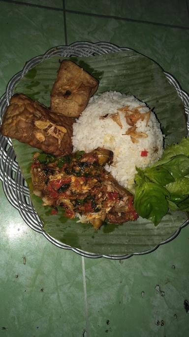 WARUNG MBAK PARTINI