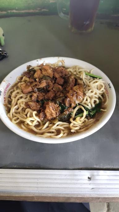 MIE AYAM PARLIN