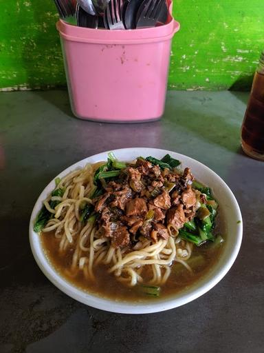 MIE AYAM PARLIN