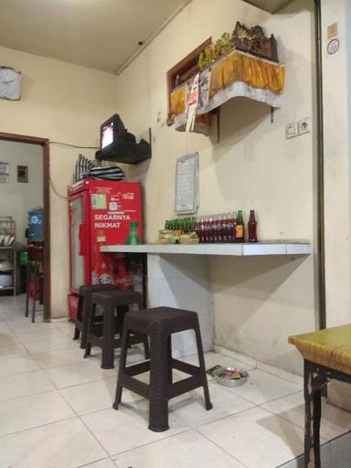 WARUNG MAKAN BU DIKA SEDANA