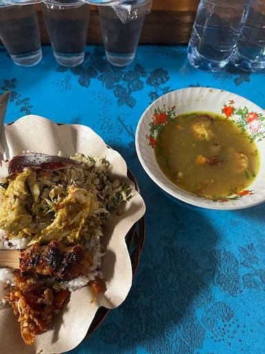 WARUNG NASI BABI GULING PASAR BATURITI