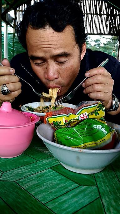 MIE AYAM & BAKSO BABAT