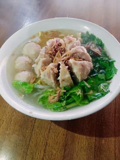 MIE AYAM & BAKSO SS