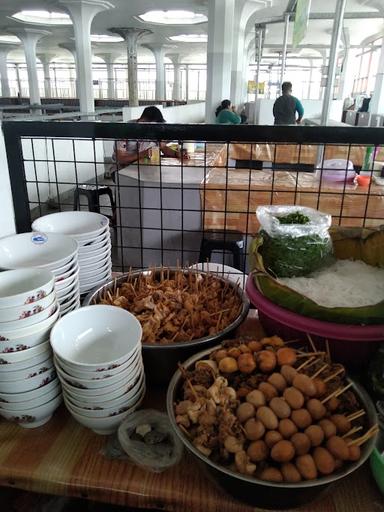 SOTO AYAM PAK NO PASAR JOHAR TENGAH ATAS