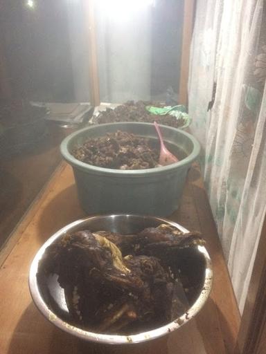 WARUNG MAKAN RICA RICA BAPAK MENTIR