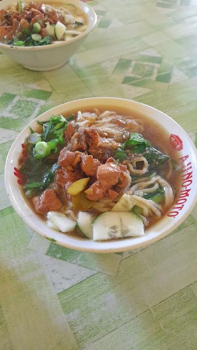 MIE AYAM BAKSO DAWUNG