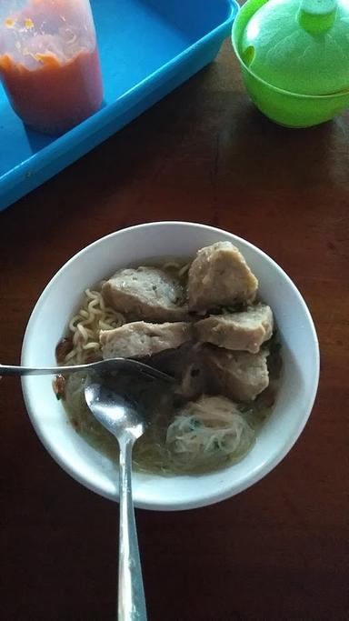 MIE AYAM DAN BAKSO JUMBO JOYO