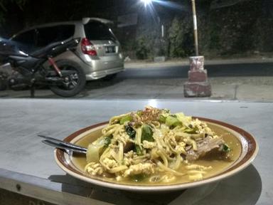 WARUNG BAKMI DAN NASGOR GOA MARIA