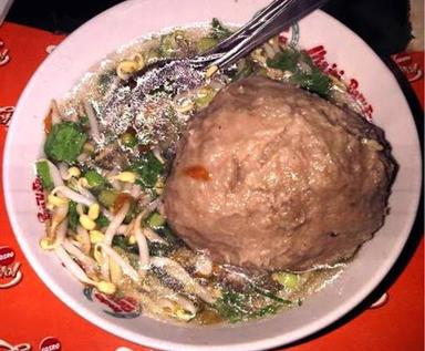 MIE BAKSO & MIE GOROWOK TEH AI