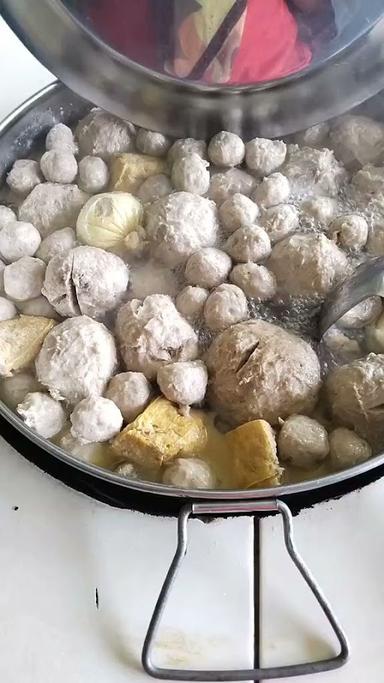 BAKSO ANI CIKURANTUNG KEDAI BARU