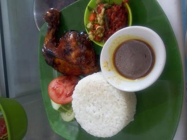 WARUNG AYAM GEPREK RANDI