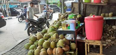 ES KELAPA NUSANTARA BEJI DEPOK