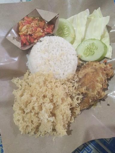 AYAM PENYET KEDOYA