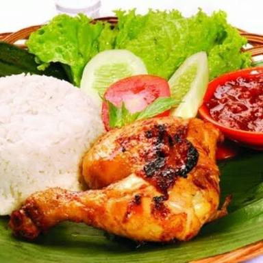 AYAM PENYET SWADAYA