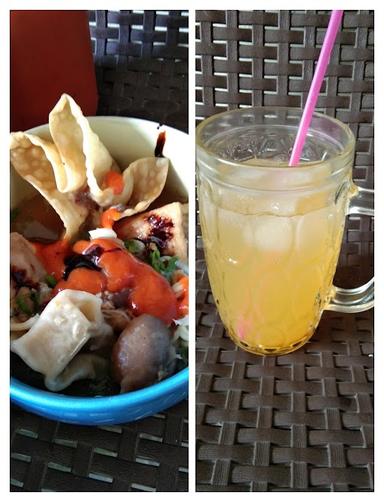 BAKSO MALANG & CILOK HOLILAH