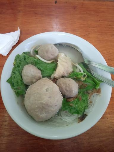 BAKSO RUDAL STASIUN UI