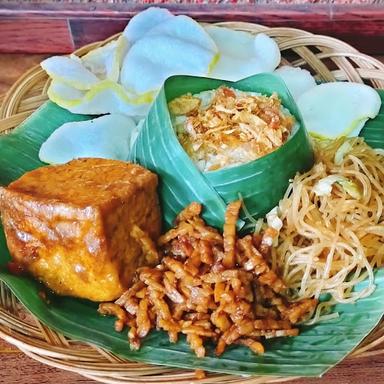 NASI UDUK BU YATI 19