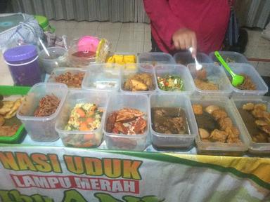 NASI UDUK LAMPU MERAH BU ANI