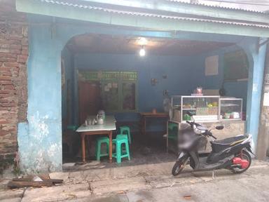 NASI UDUK SARAPAN PAGI