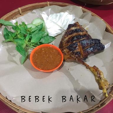 PECEL LELE PAK ALI