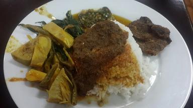 RUMAH MAKAN AJO DATUAK