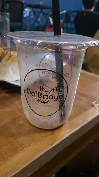 DE' BRIDGE CAFE