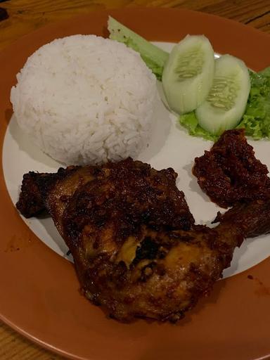 AYAM NGEBUL PONDOK CIPTA