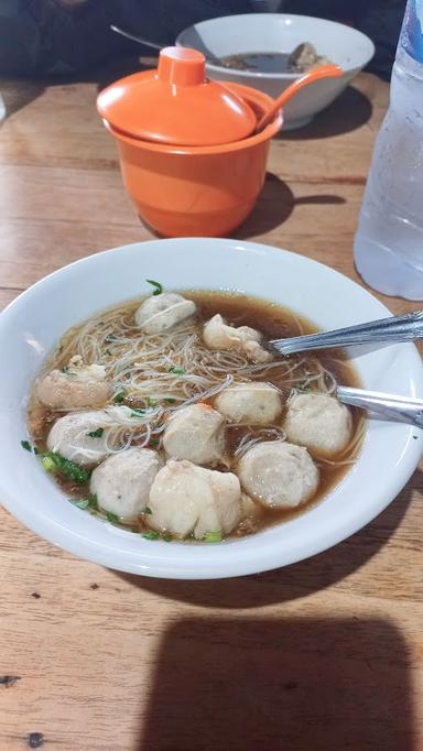 BAKSO MAWAR PAK LEC