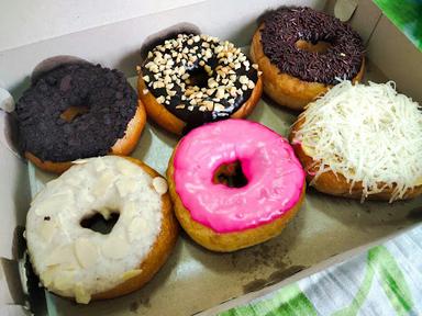 DONAT KENTANG CIPTA RASA