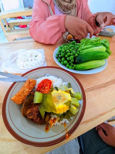 PUTRA PAMILI SUDANESE WARUNG