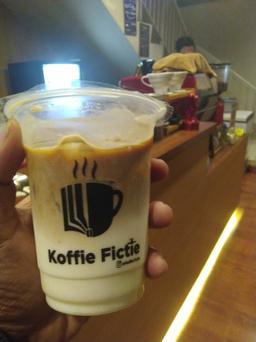 Photo's Koffie Fictie Dan Kantor Hukum Ardians & Co