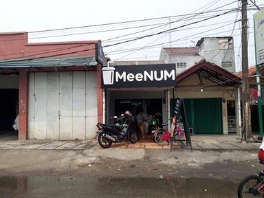 MEENUM KAYURINGIN