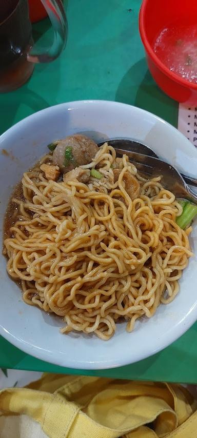 MIE AYAM & BAKSO JUPPI