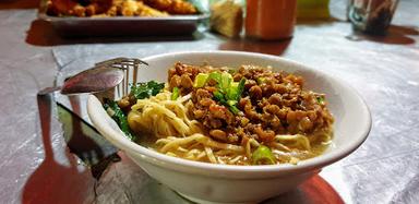 MIE AYAM BANGKOK OM JHONY