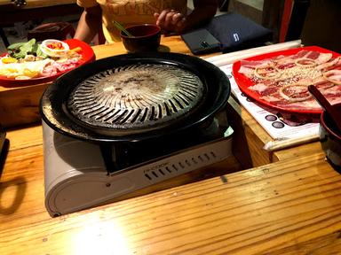 KITA STEAMBOAT & YAKINIKU