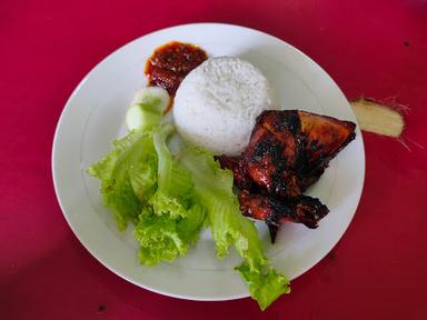 AYAM BAKAR KALASAN MAS MARGANI