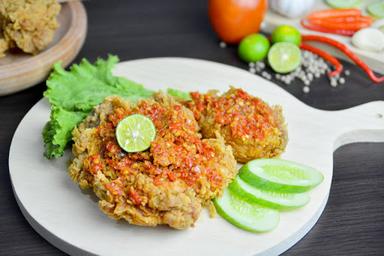 AYAM GEPREK MARA