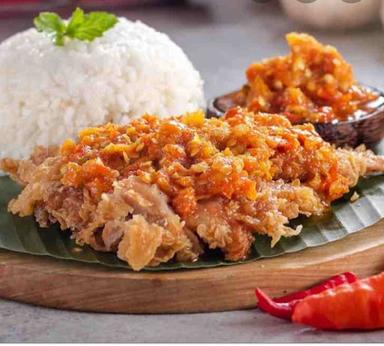 AYAM GEPREK PRABU, BEKASI SELATAN