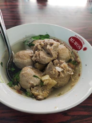 BAKSO LUWES PASAR PROYEK BEKASI