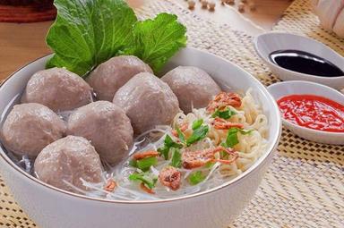 BAKSO & MIE AYAM 555 TOHHIR