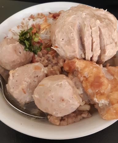 BAKSO RAKSASA PERUMNAS 1