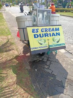 Photo's Es Cream Durian Hafiz