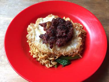 INDOMIE PEDAS MAMPUS ABANG ADEK