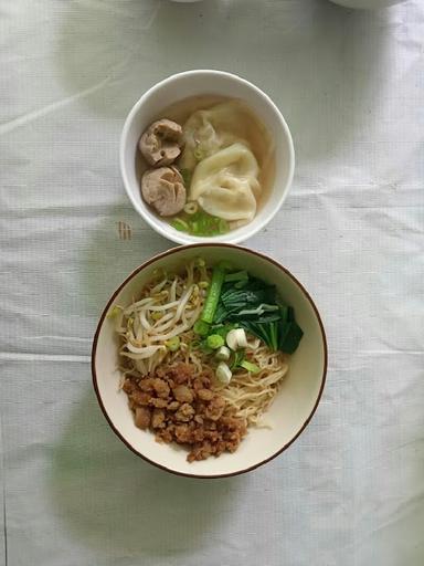 MIE AYAM BANGKA DAPUR - X GANE