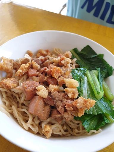 MIE AYAM KEDOYA