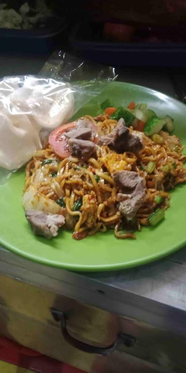 NASI GORENG BINTANG SEMBILAN